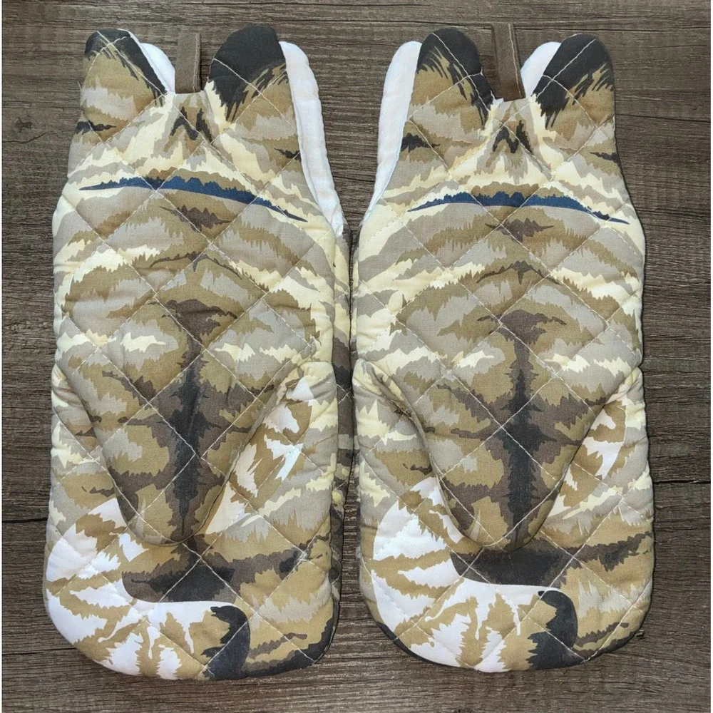 Tabby Cat Oven Mitts Set 2 Quilted Cotton Kitten Kitchen Pot Holder Cottagecore